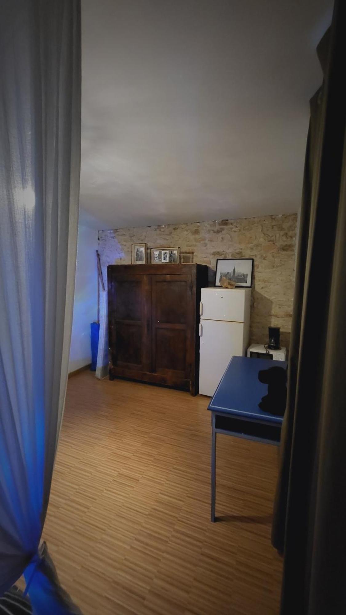 Les Chambres Du Nid Charentais La Poterie (Charente) Exterior foto